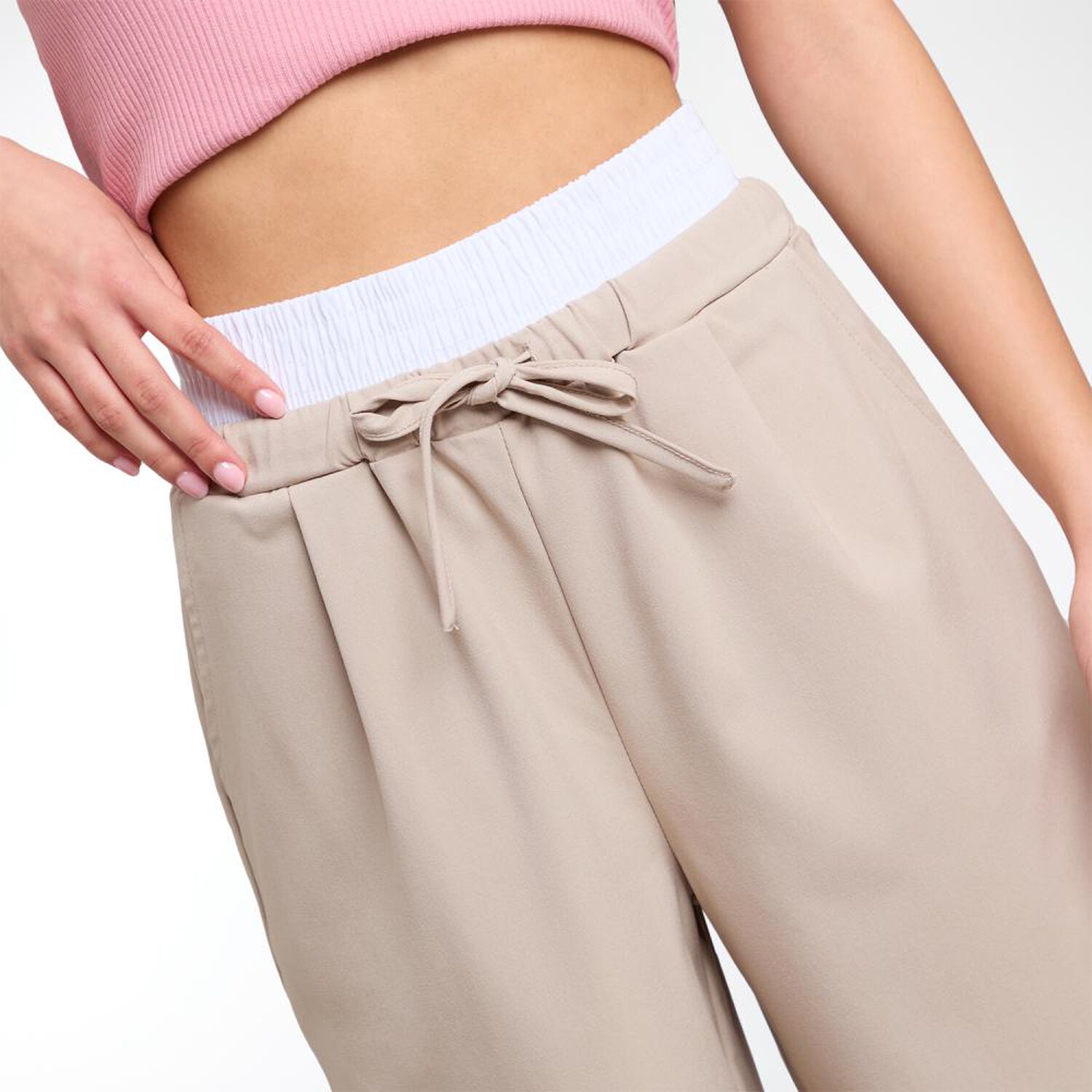 Pantal&oacute;n Doble Pretina Y Amarras Tiro Medio Relax Mujer Freedom image number 4.0