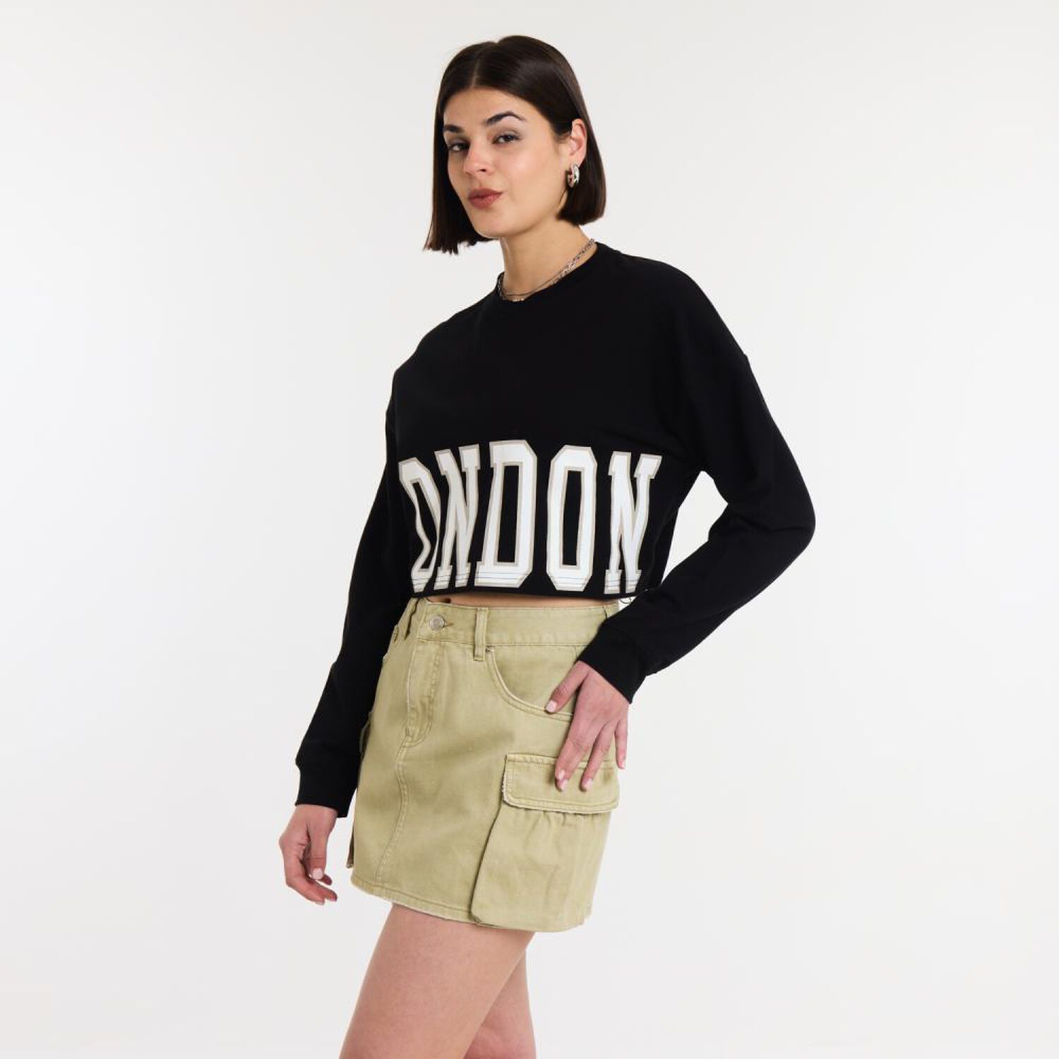 Poler&oacute;n Crop Top Manga Larga Cuello Redondo Mujer Rolly Go image number 2.0