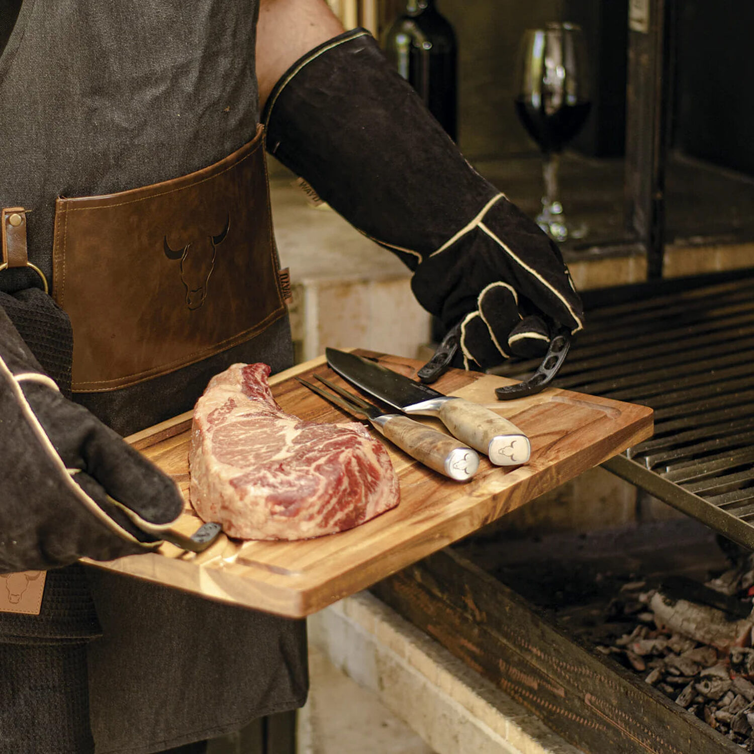 Tabla Para Picar Mediana Wayu Dise&ntilde;o Herradura 45cm Asado image number 3.0