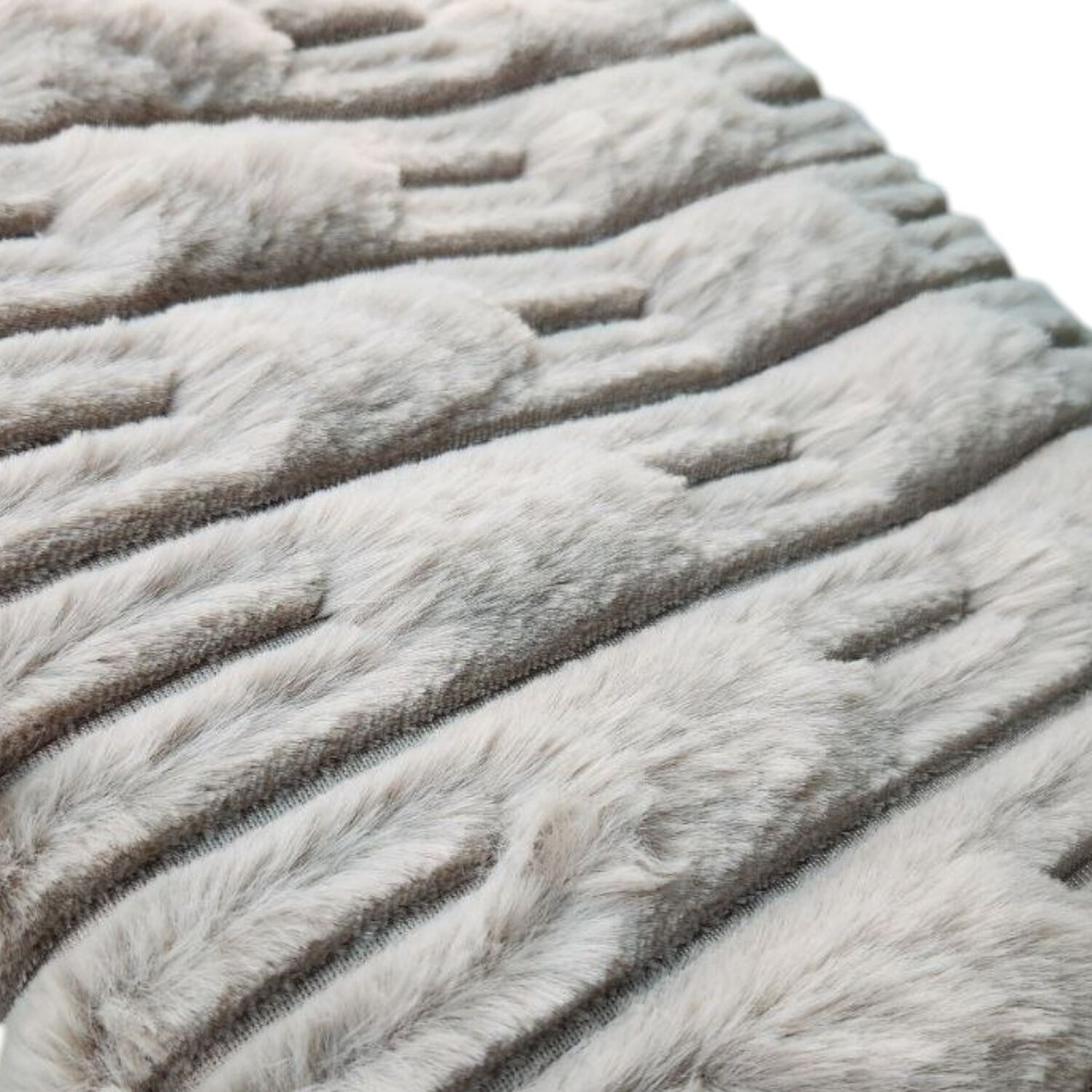 Piecera Texturizada Peludita De 2 Plazas O King Medida 70cm X 210cm Mas 2 Fundas Color Blanco image number 1.0