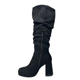 Bota Para Mujer Color Negro Estilo Corrugado.