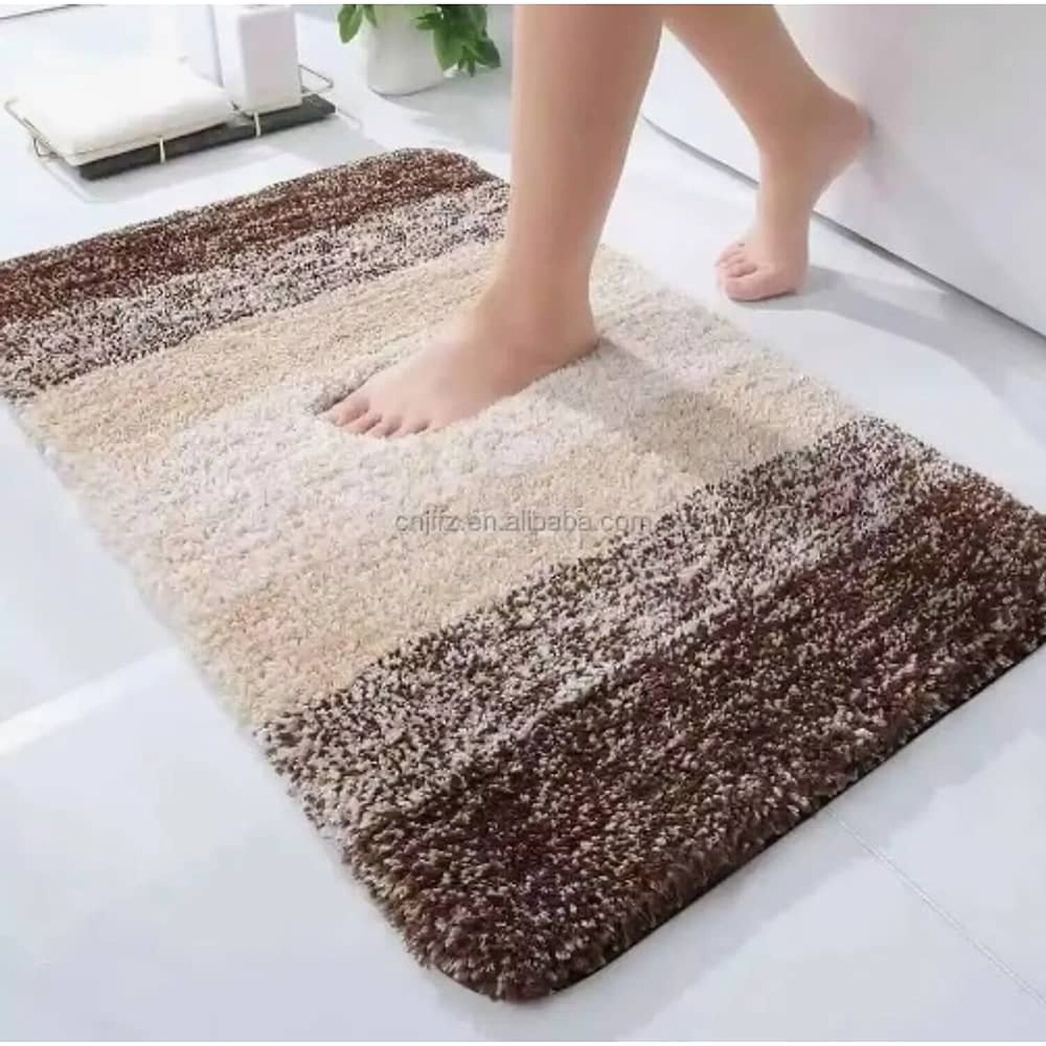 Alfombra De Ba&ntilde;o De Microfibra Extrasuave Y Ultraabsorbente image number 2.0