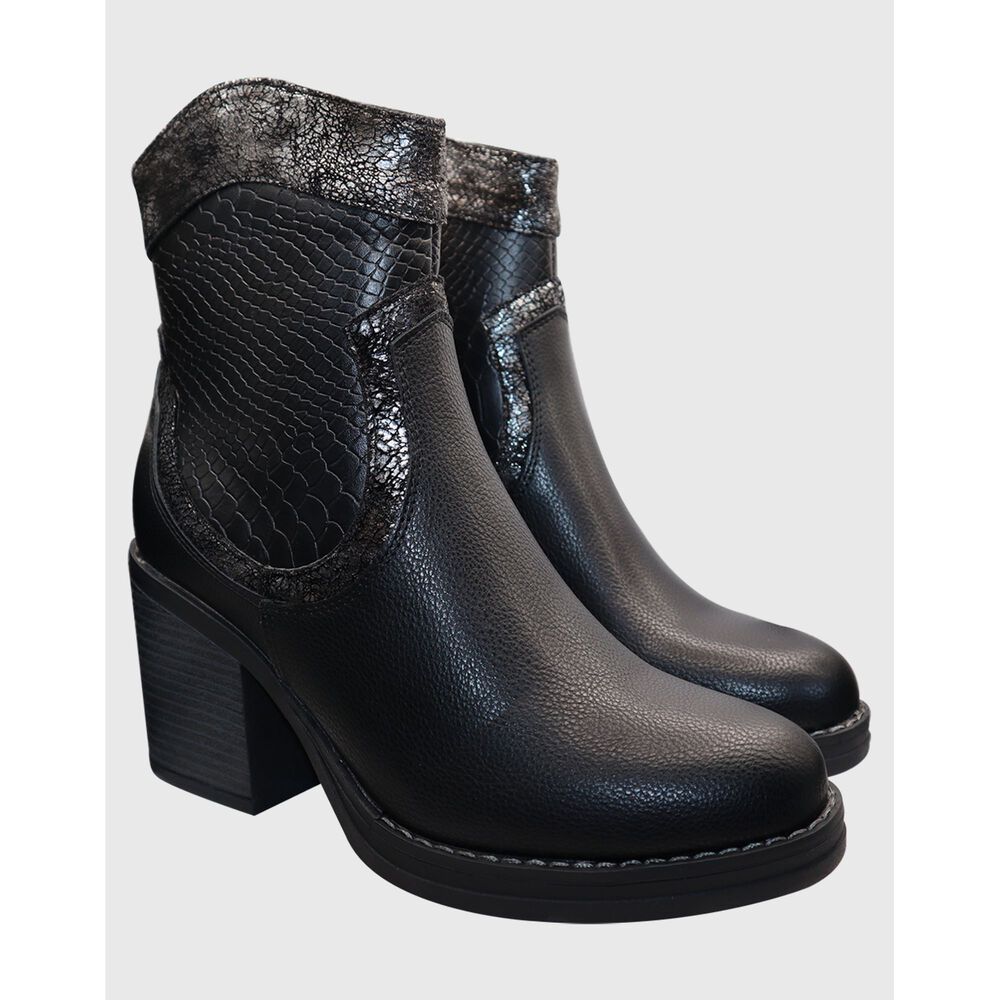 Bota Corta Print Negro image number 4.0