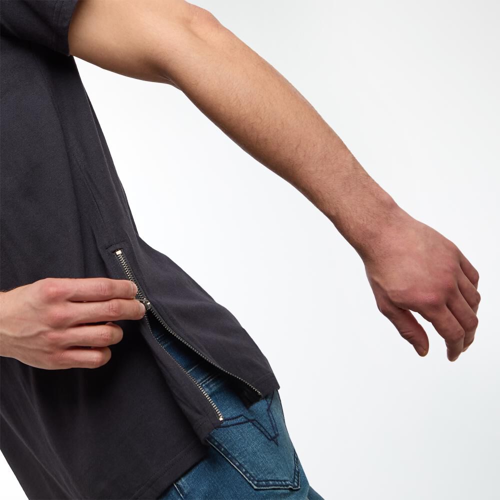 Polera Slim Fit Manga Corta Hombre Az Black image number 4.0