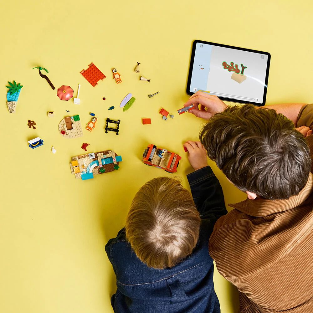 Lego Bluey - Excursi&oacute;n Familiar A La Playa De Bluey - 11202 image number 6.0