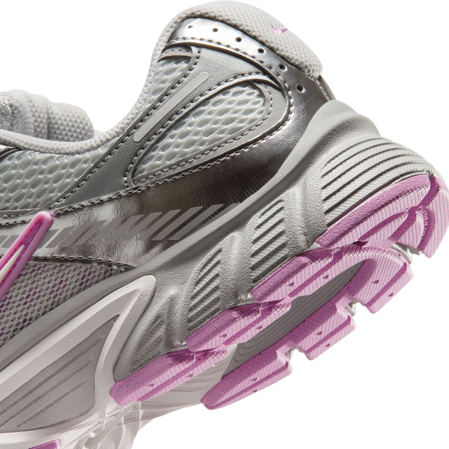 Zapatilla Urbana Mujer Nike V5 Rnr Gris image number 4.0