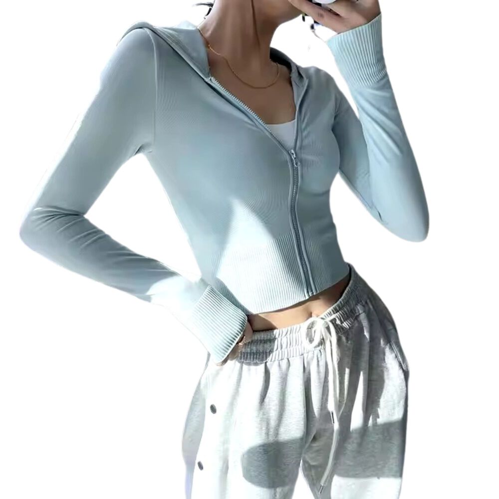 Poleron Manga Larga Con Capucha image number 4.0