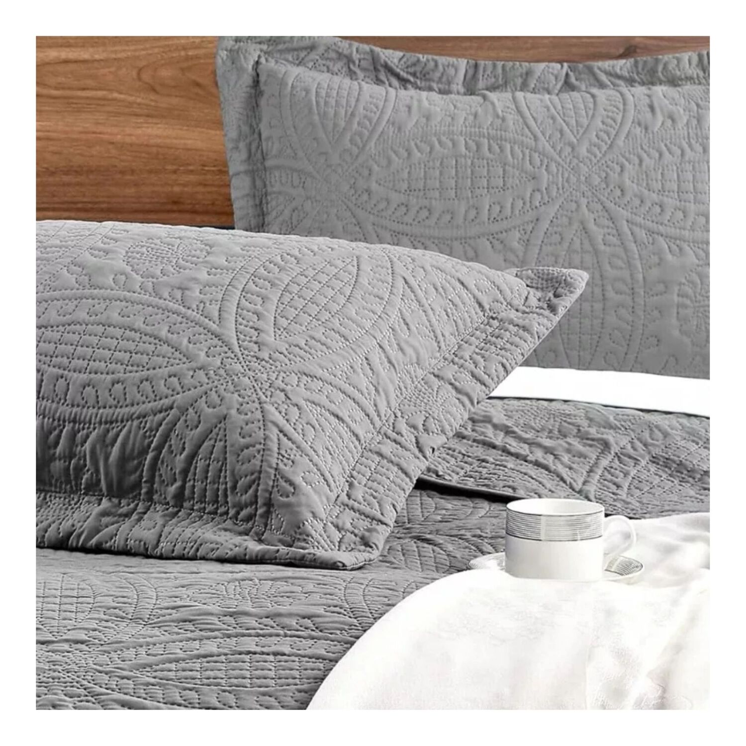 Cubrecama Quilt Reversible Queen 228x228 Cm M&aacute;s Fundas Almohada Gris image number 4.0