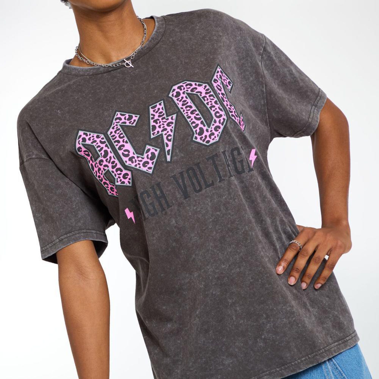 Polera Estampado Manga Corta Cuello Redondo Mujer Rolly Go image number 4.0