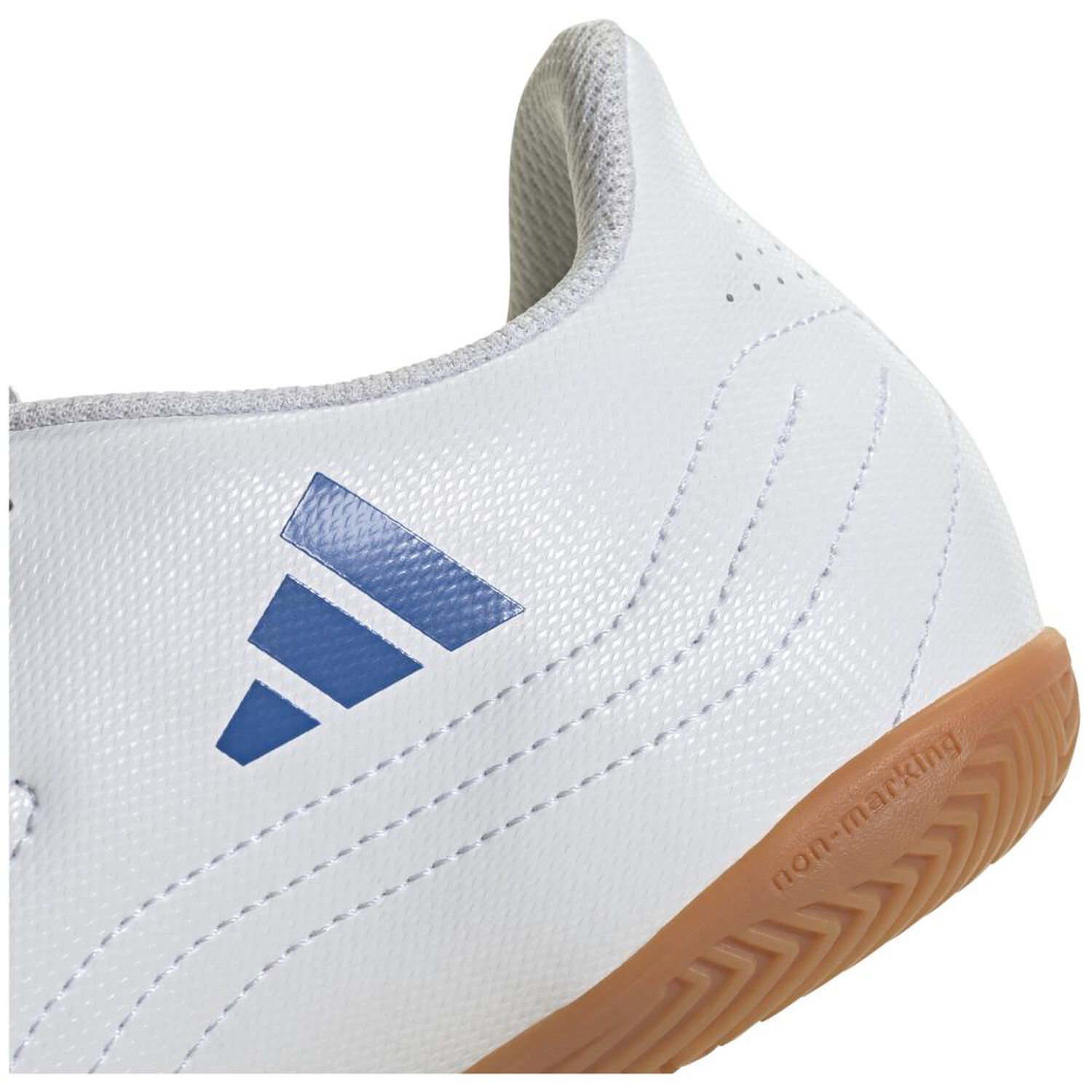 Zapatilla F&uacute;tbol Hombre Adidas Deportivo Ii In Blanco image number 6.0