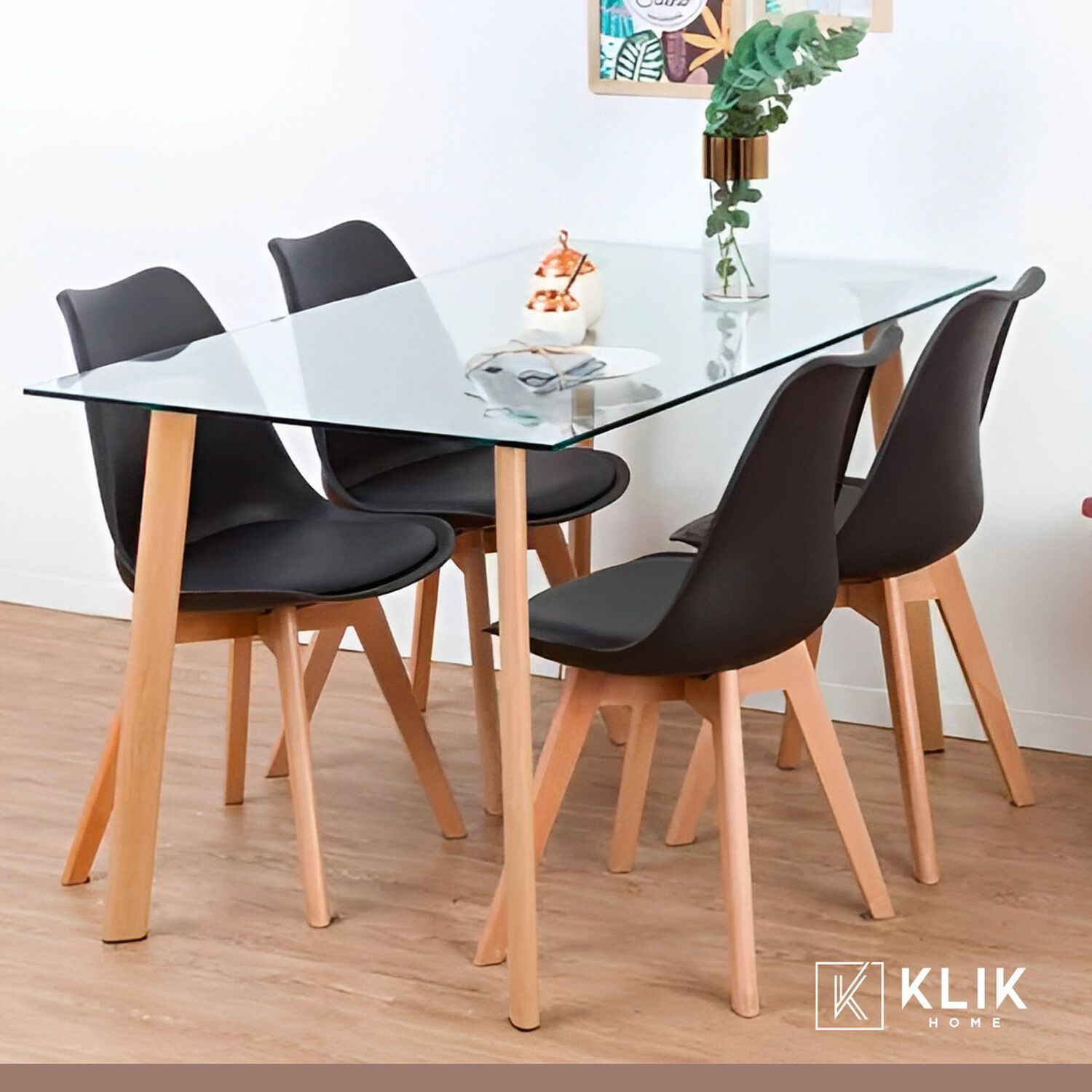 Comedor Mesa De Vidrio N&oacute;rdica 140x90 Cm + 4 Sillas Tulip Negras image number 1.0