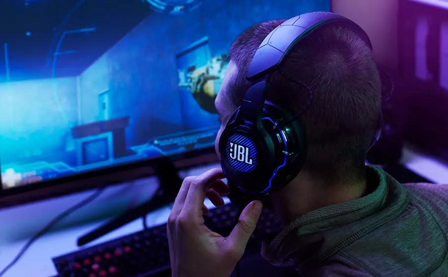 Auriculares integrales profesionales de gaming en PC con cable USB y sistema de seguimiento de cabeza QuantumSPHERE 360